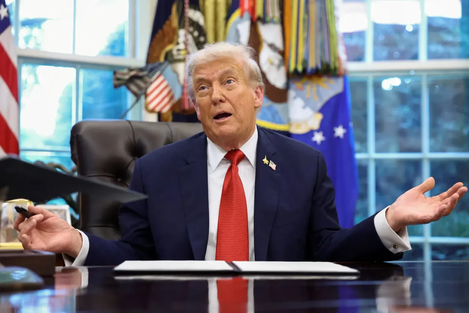Трамп вирішив несподівано взяти участь у термінових зборах генералів у Вірджинії - WP
