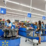 Walmart призупинить найм іноземних фахівців через нові збори Трампа