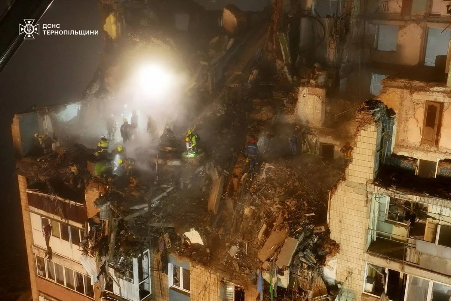 Шестеро людей у безпеці: кількість зниклих безвісти після атаки рф у Тернополі зменшилася до 14