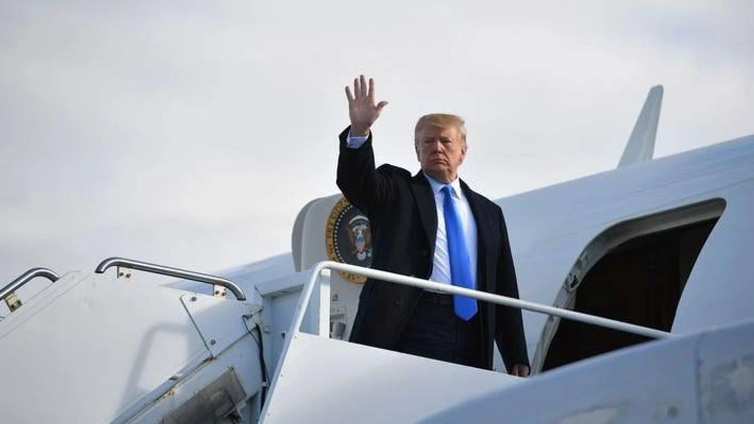 Трамп вилетів до Флориди на переговори щодо України