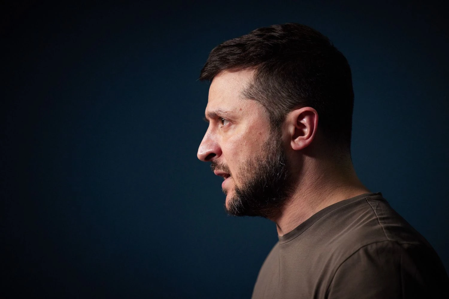 "Стоїмо там, де стоїмо" - Зеленський про питання територій у мирній угоді