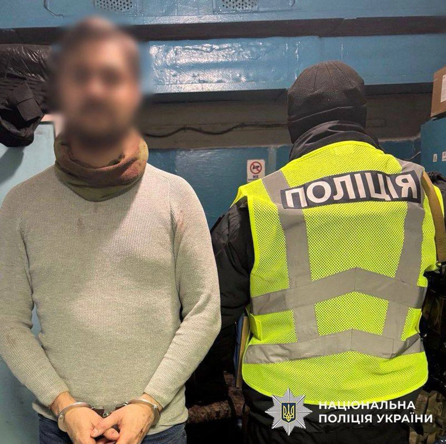 Киянин поранив ножем двох пасажирів столичного метро на Контрактовій площі