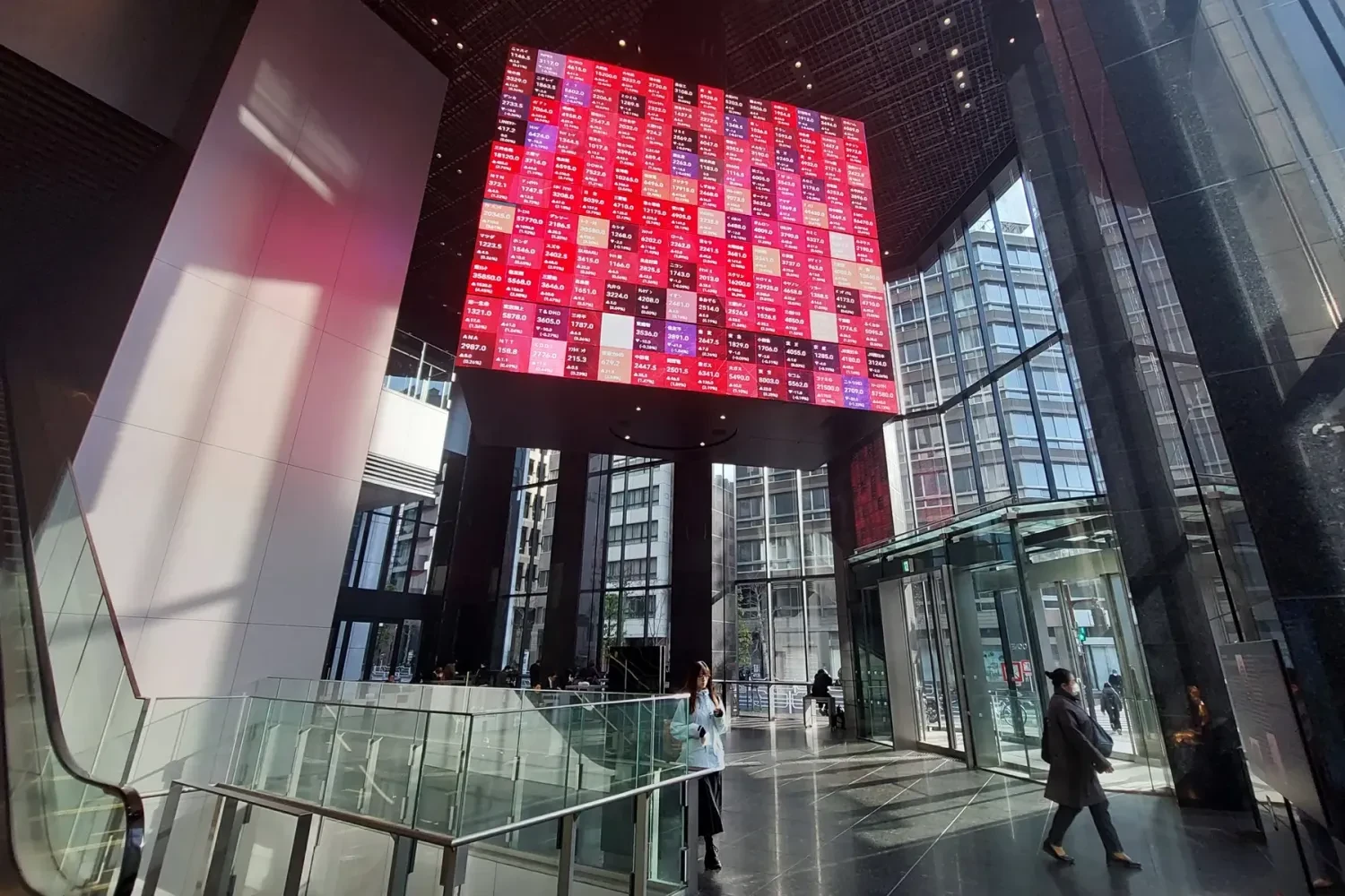 Світові ринки досягли нових максимумів на тлі технологічного буму та подій у Венесуелі – Bloomberg