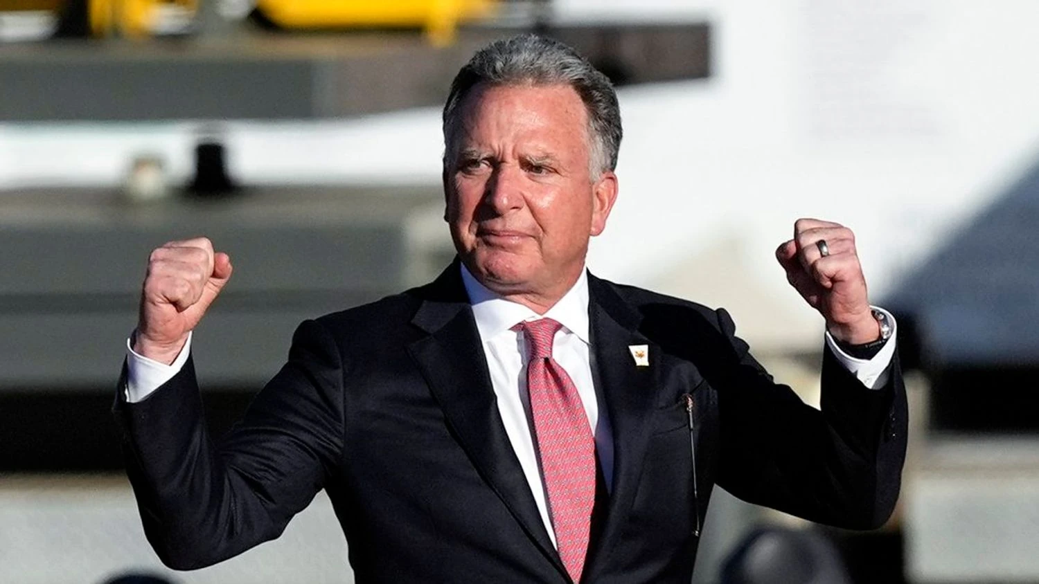 Сьогодні США очікують відповіді путіна щодо мирного плану: посланець Трампа Віткофф готується до зустрічі в москві