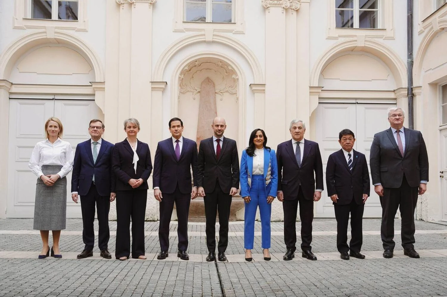 Сибіга попередив про ядерні наслідки атак рф на енергосистему України