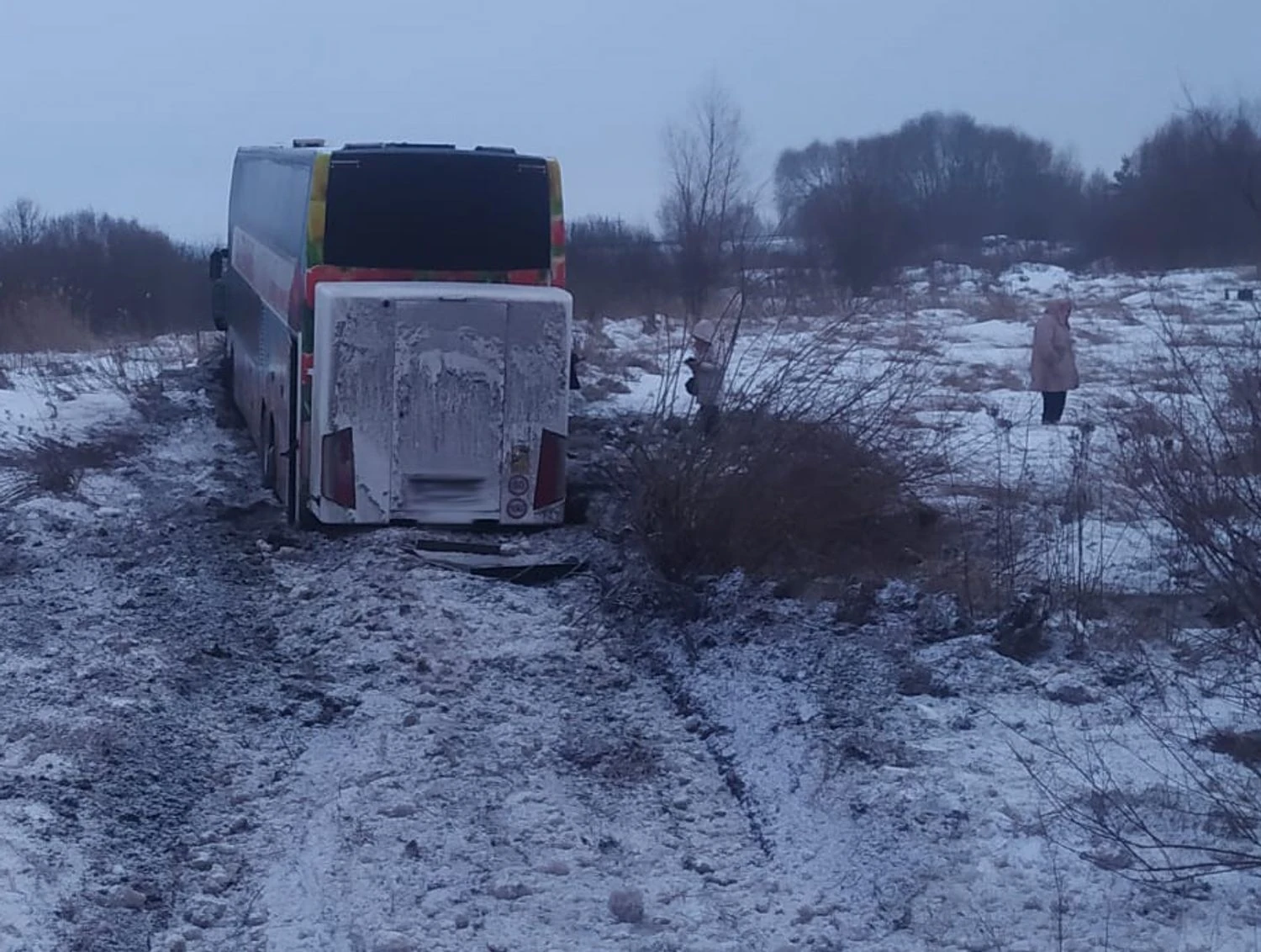 Автобус злетів з траси Львів-Луцьк, три пасажирки постраждали