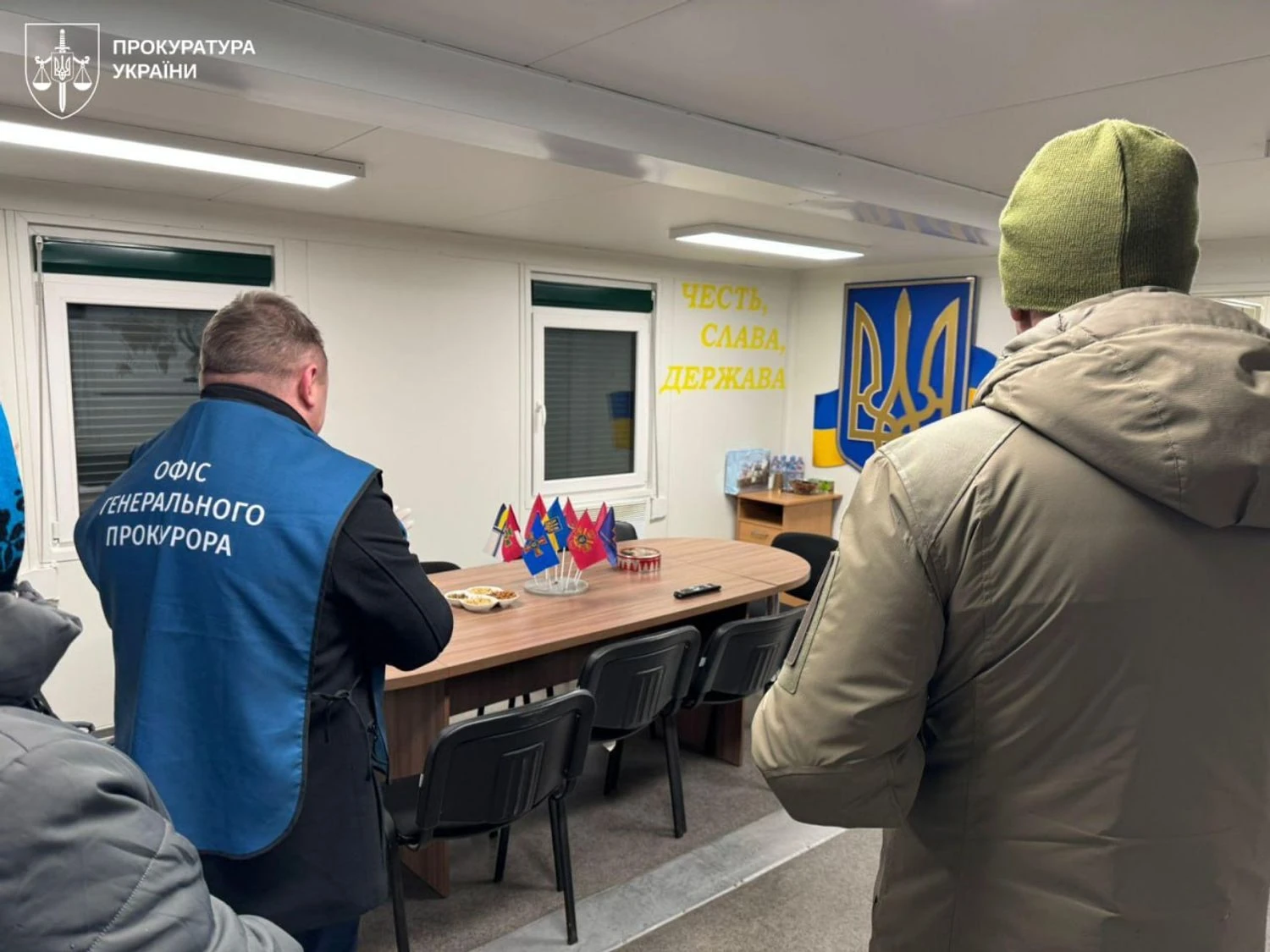 Командувача логістики ПС ЗСУ і начальника одного з обласних СБУ затримали за корупцію, вилучено 320 тис. дол. – Генпрокурор Кравченко