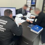 Суддю із Закарпаття підозрюють у отриманні понад 640 000 гривень доплат за фейковий науковий ступінь