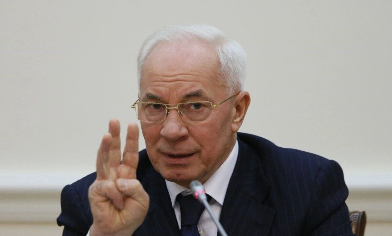 Мін'юст подав позов про конфіскацію майна Миколи та Олексія АзаровихМін'юст просить суд стягнути в дохід держави активи Миколи та Олексія Азарових. До списку входять нерухомість, кошти, ікони та
корпоративні права.Економіка • 15:37 • 1444 перегляди