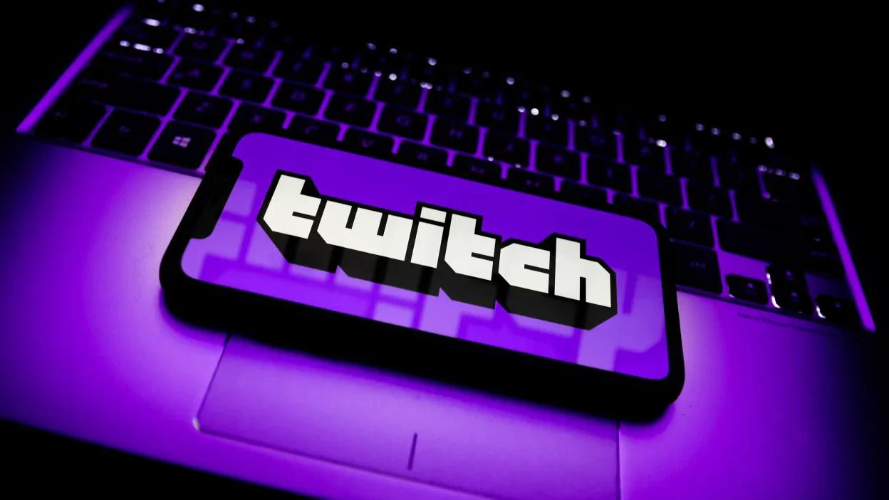 Twitch обмежив акаунти через рекламу російського коледжу, пов’язаного з виробництвом "шахедів"