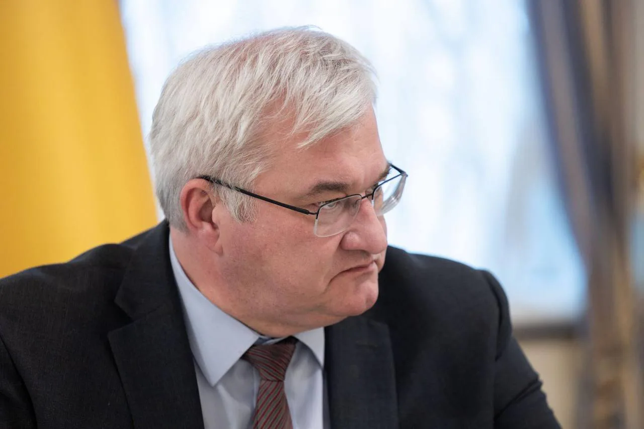 рф порушила режим припинення вогню, путіна хвилюють лише військові паради – голова МЗСАндрій Сибіга повідомив про порушення росією режиму припинення вогню. Окупанти випустили 108 безпілотників та 3 ракети, у тому числі по Харкову
та Запоріжжю.Війна в Україні • 6 травня, 06:48 • 4196 перегляди