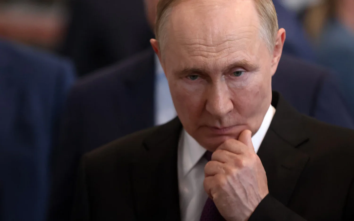 У рф вимагають від Путіна негайно припинити війну задля уникнення краху - The Telegraph