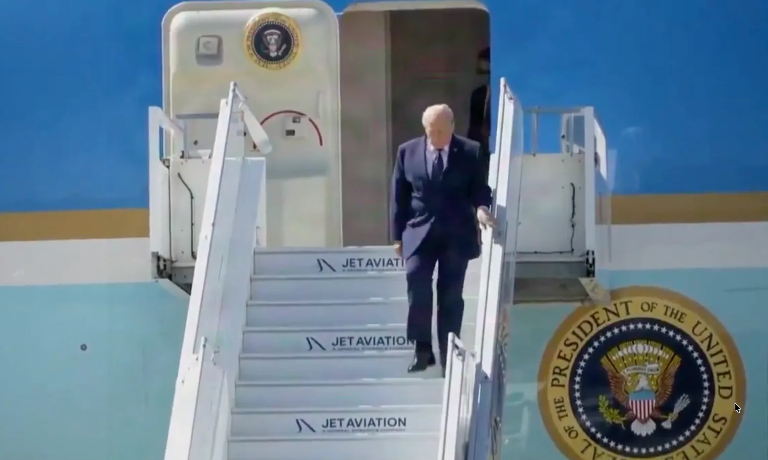 Трамп прибув на саміт G7 у Францію