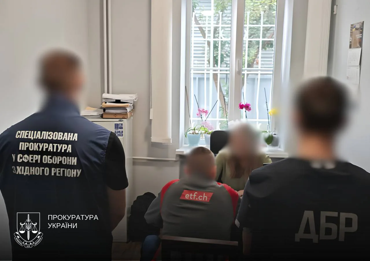 На Закарпатті екскомандир батальйону допоміг підлеглій майже два роки не з