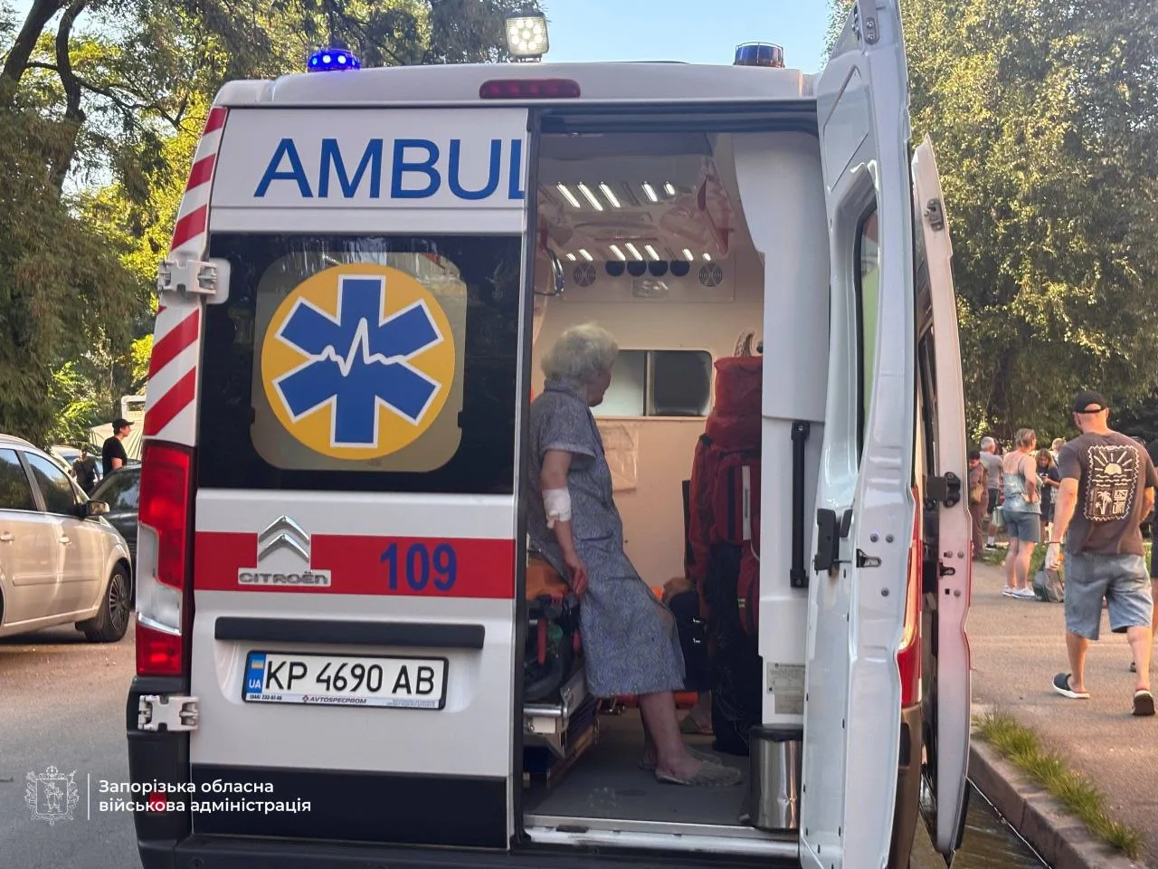 Ворог скинув вісім керованих авіабомб на Запоріжжя за півтори години: одна людина загинула, ще 18 - поранені